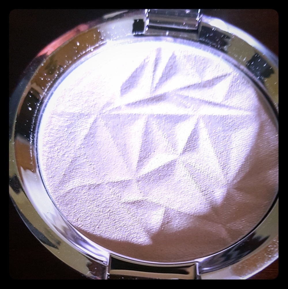 Becca Highlighter-prismatic amethyst